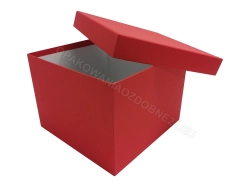 Czerwone pudełko 200x200x150 mm
