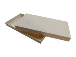 Kremowe pudełko 22,5x11,5x2 cm na voucher 