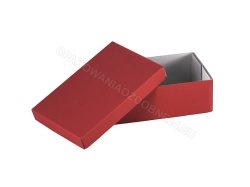 Pudełko na prezent 400x300x140 mm matowe czerwone widok z góry na lekko otwarte pudełko