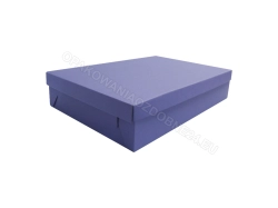 Pudełko fasonowe 350x240x70 mm matowe fioletowe zamknięte widok z ukosa