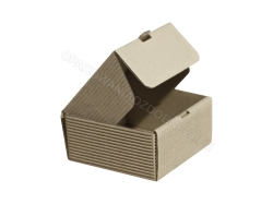 Pudełko fasonowe 100x100x50 mm 1200 szt. karbowane kraft otwarte widok z ukosa